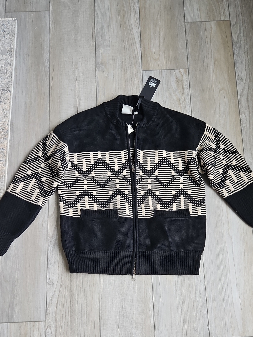 Varley Jacket - Picture 2 of 11